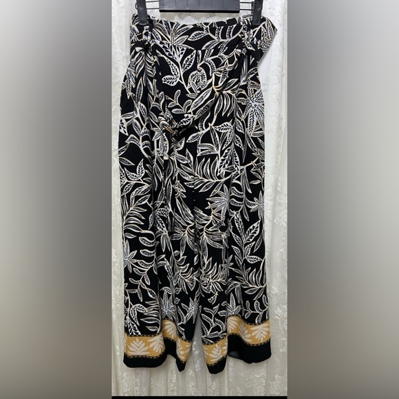 Ellane Rose SZ (L) Black, White, Yellow, Belt Ring, Flare Hem Elastic-waist - Picture 1 of 7